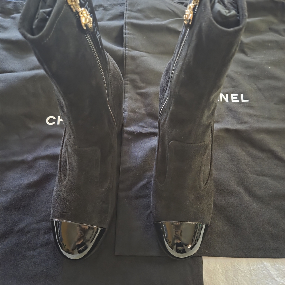 CHANEL Black Suede Heeled Boots